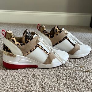 MICHAEL Michael Kors Sneakers with Red Sole
